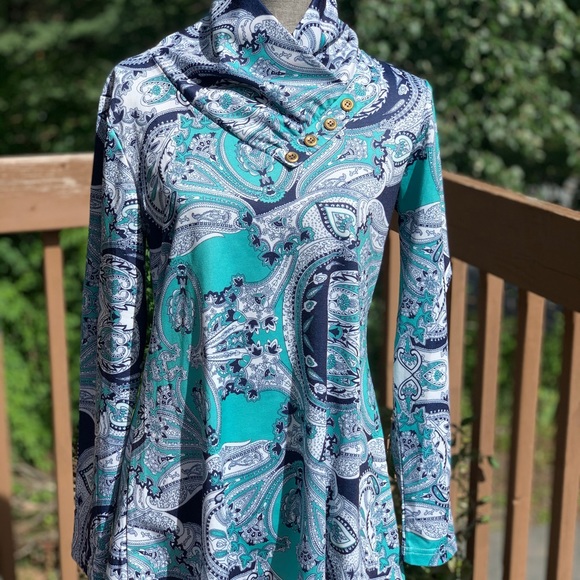 Muisey Patterned Long Sleeved Tunic - Picture 1 of 6